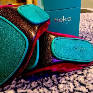 Tieks